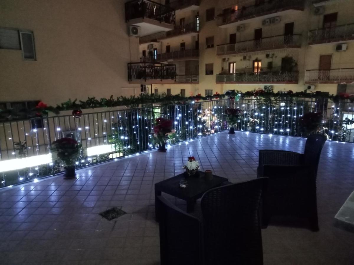La Terrazza Di Monica & Teresa Panzió Portici Kültér fotó