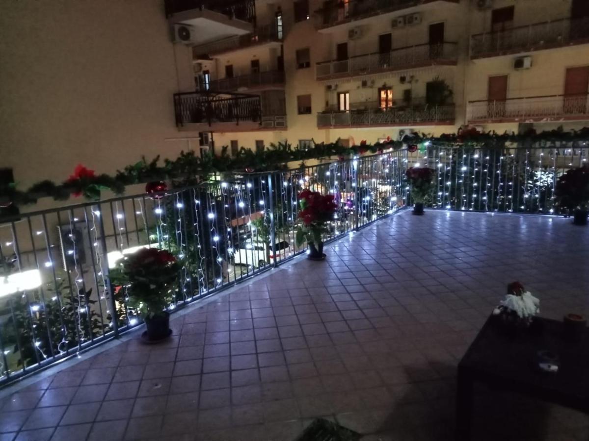 La Terrazza Di Monica & Teresa Panzió Portici Kültér fotó