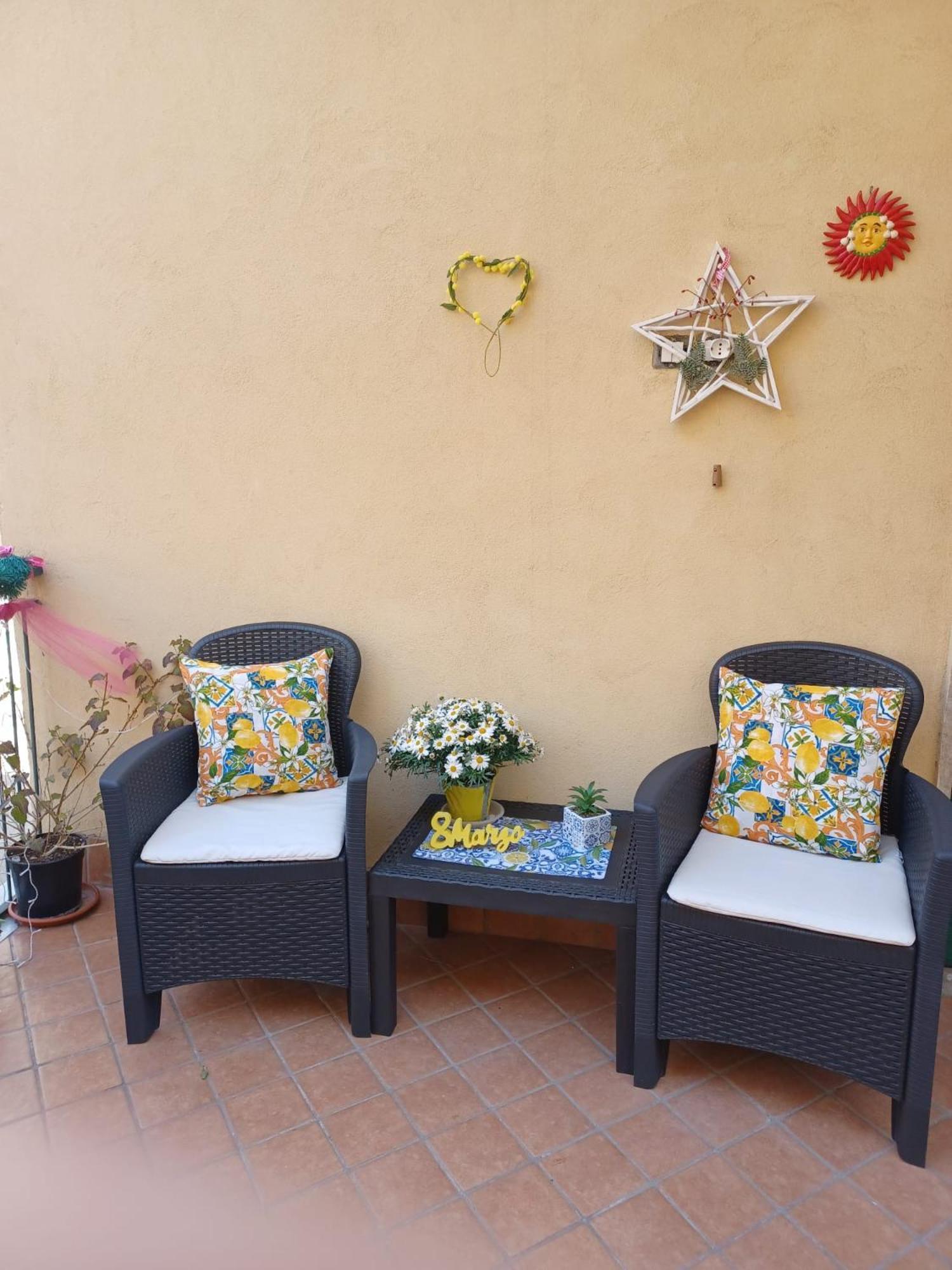 La Terrazza Di Monica & Teresa Panzió Portici Kültér fotó