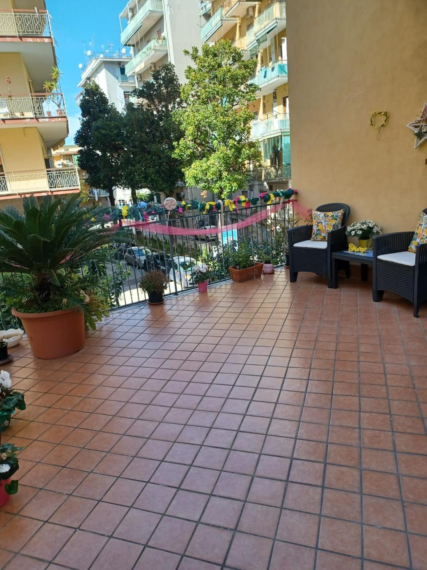 La Terrazza Di Monica & Teresa Panzió Portici Kültér fotó