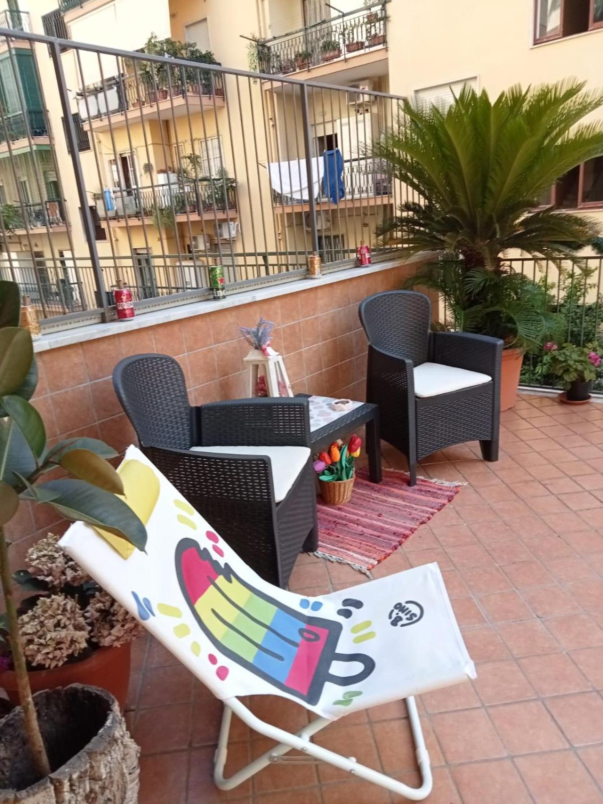 La Terrazza Di Monica & Teresa Panzió Portici Kültér fotó