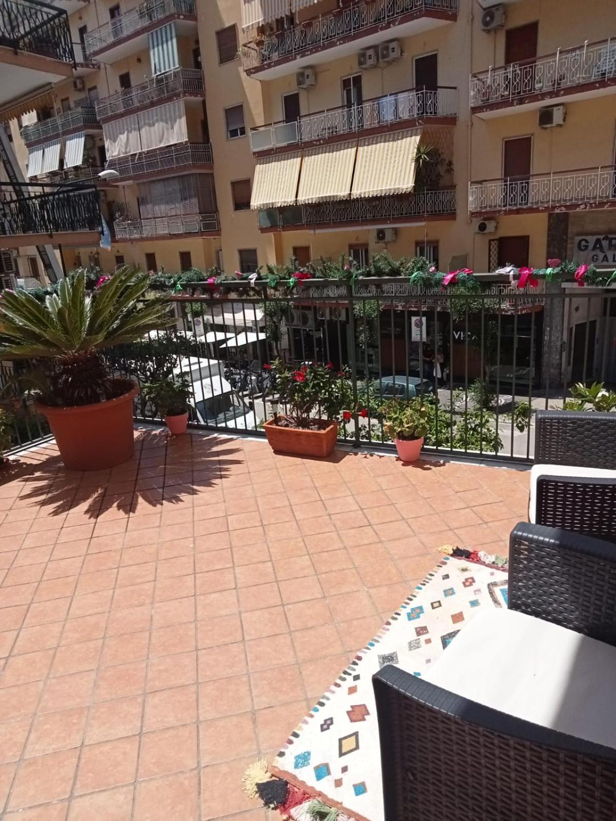 La Terrazza Di Monica & Teresa Panzió Portici Kültér fotó