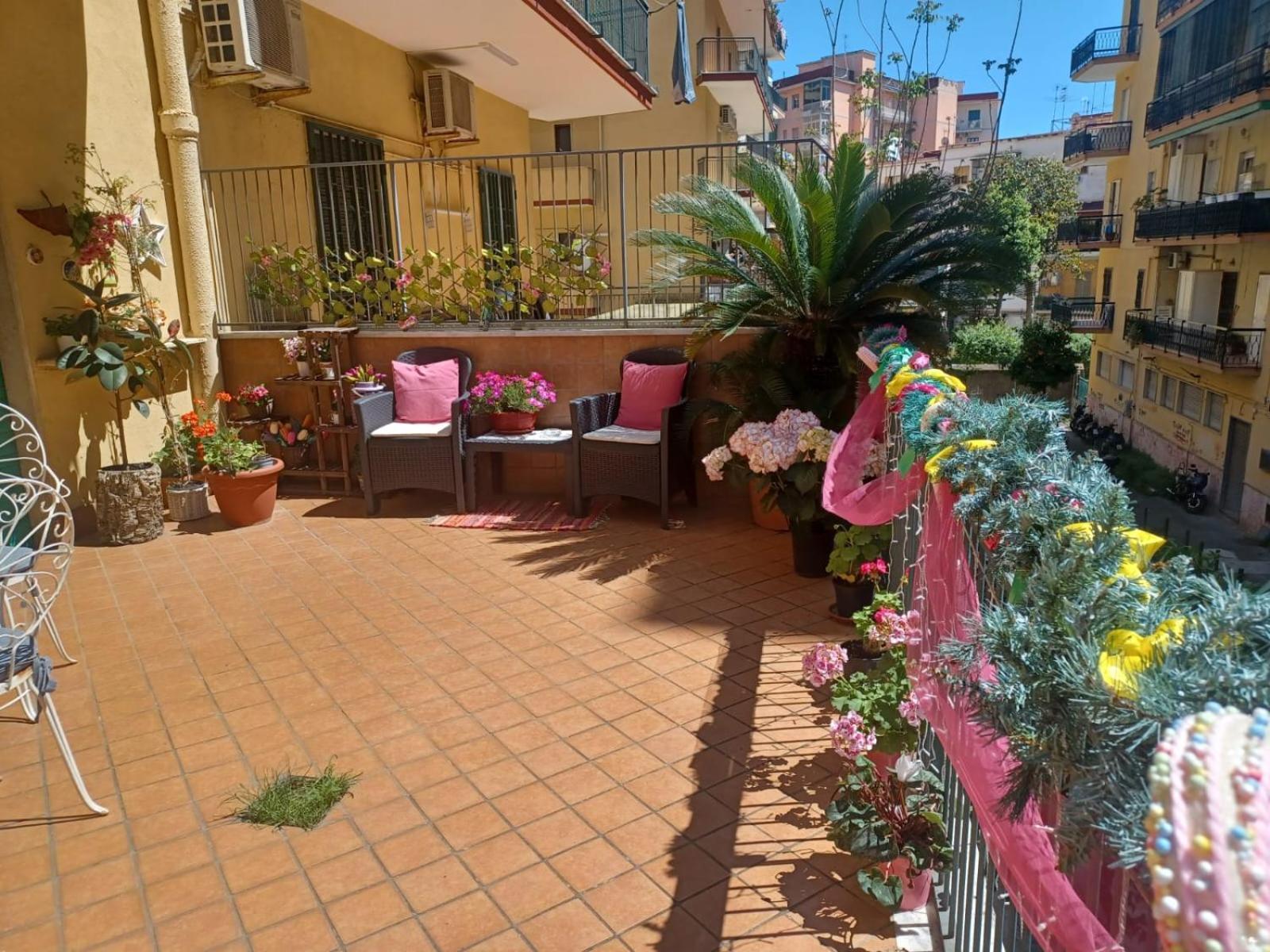 La Terrazza Di Monica & Teresa Panzió Portici Kültér fotó