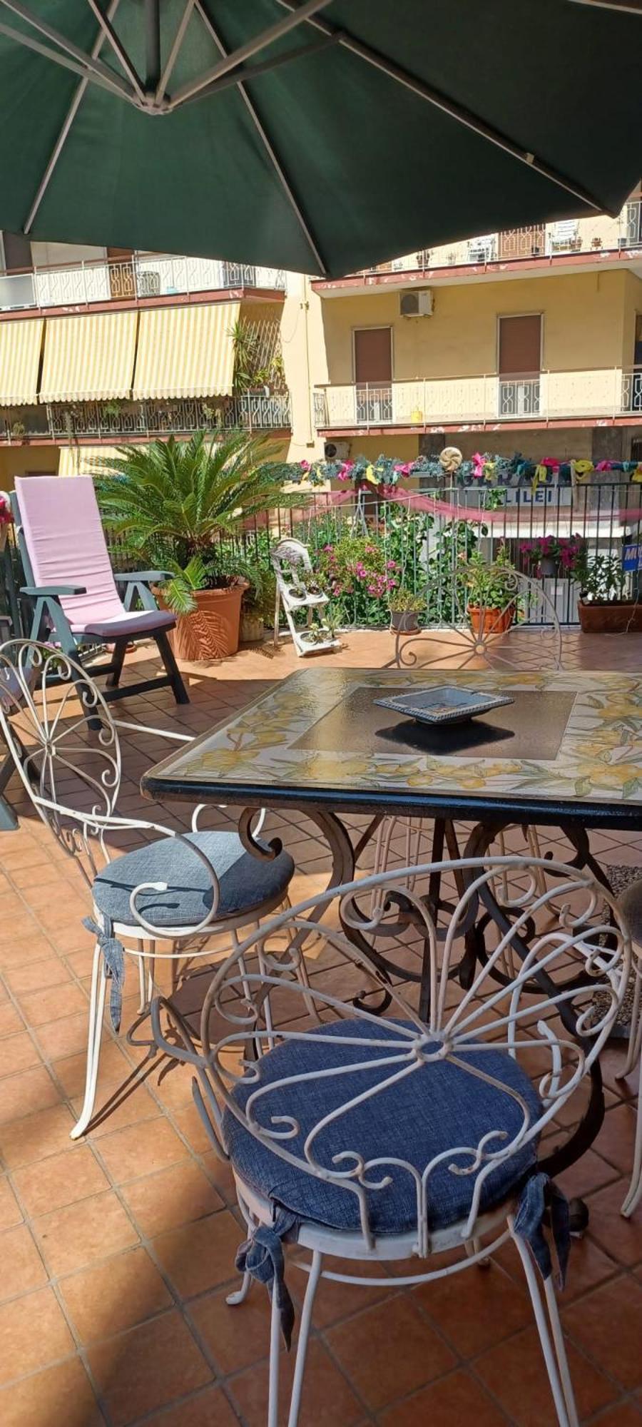 La Terrazza Di Monica & Teresa Panzió Portici Kültér fotó